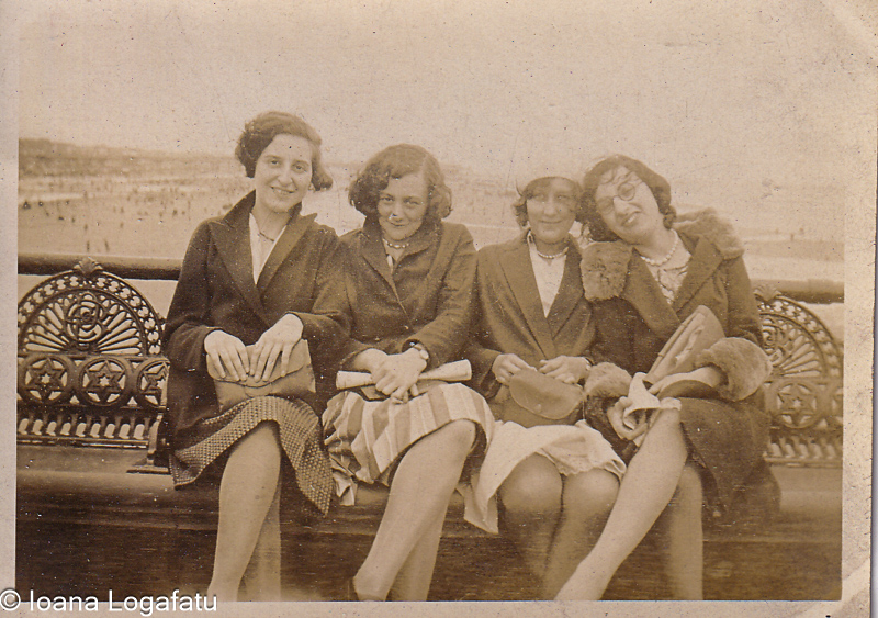 Vintage seaside fun with friends
