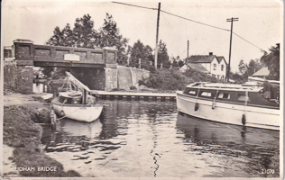 Quiet afternoon by Ludham Bridge with boats