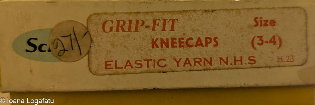 Elastic yarn kneecaps for size 3-4