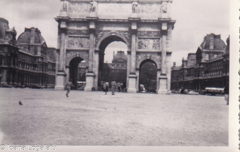 Exploring historic grandeur in a timeless square