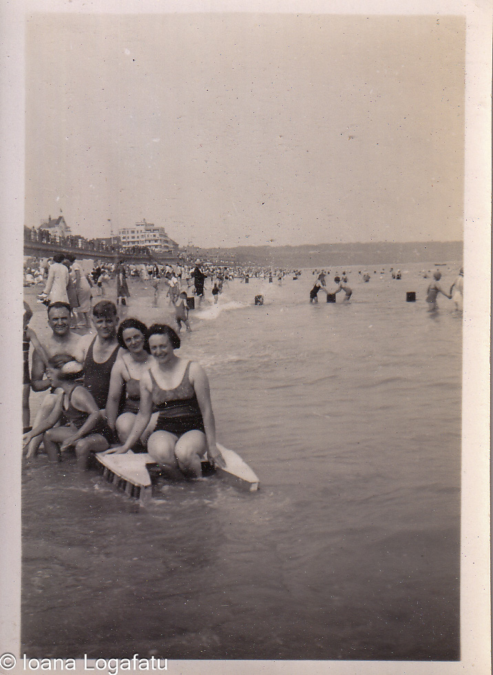 Joyful beach day with friends enjoying the sun