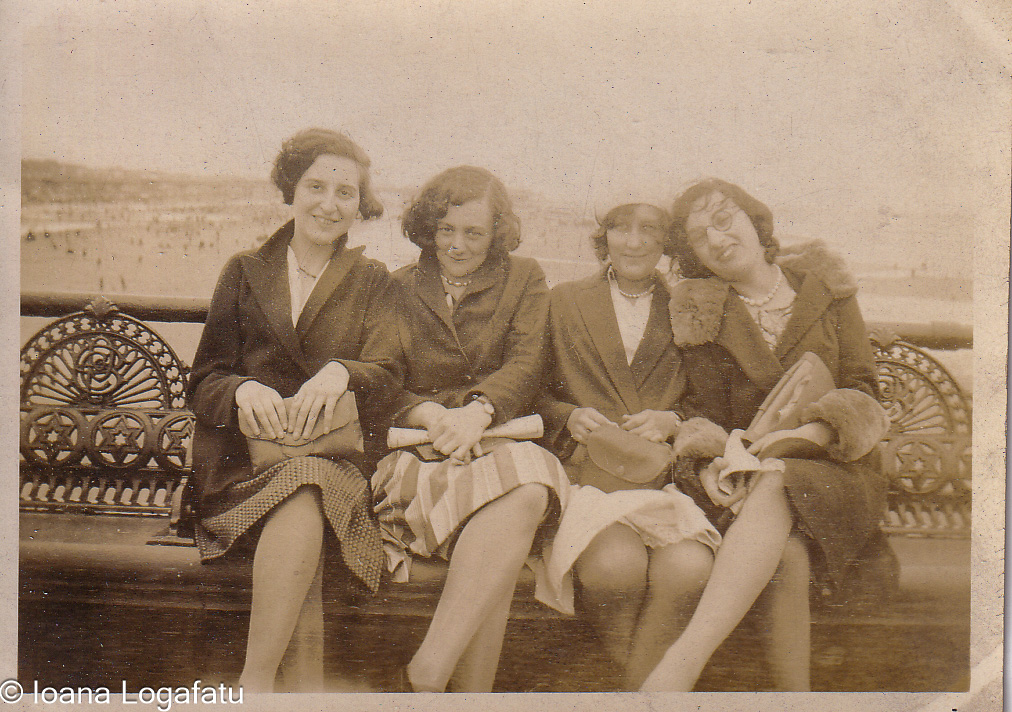 Vintage seaside fun with friends