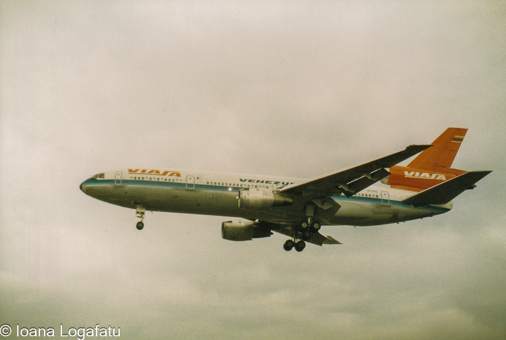 Venezuelan skies welcome a landing aircraft today