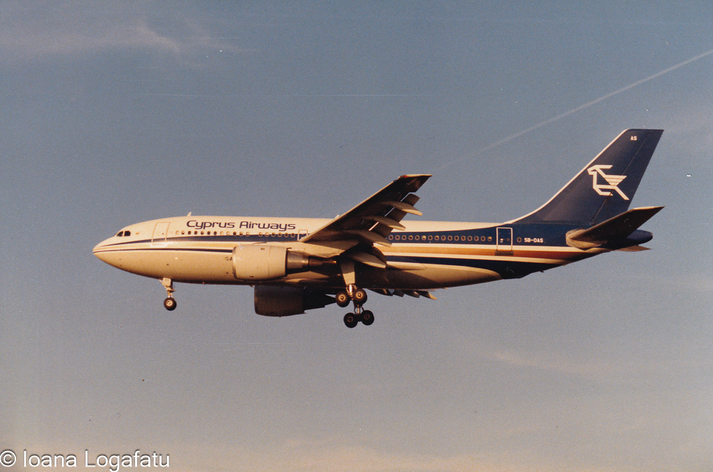 Dreamy approach of a Cyprus Airways aircraft