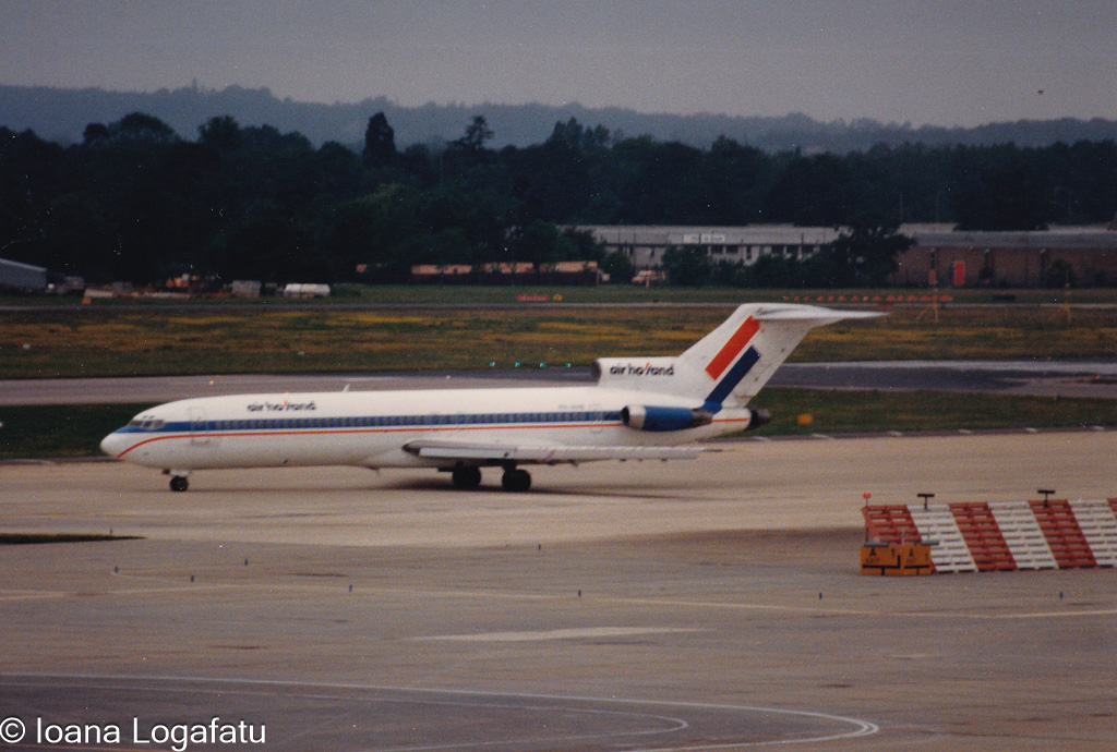 Vintage planes ready for takeoff