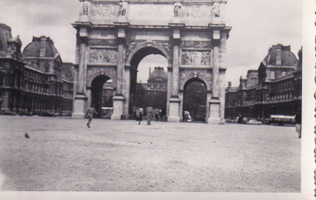 Exploring historic grandeur in a timeless square