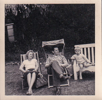 Family moments in the sun on a summer day