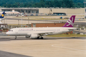 Airliner glides toward the runway at busy airport