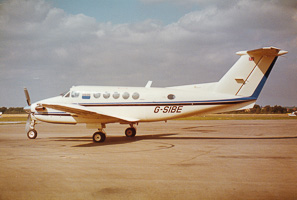Vintage airplane on the runway during daylight