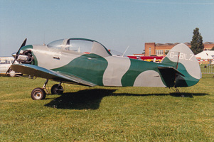 Classic planes highlight craftsmanship