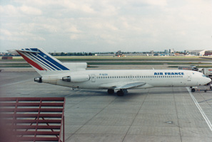 Nostalgic departure of an Air France jet at dusk