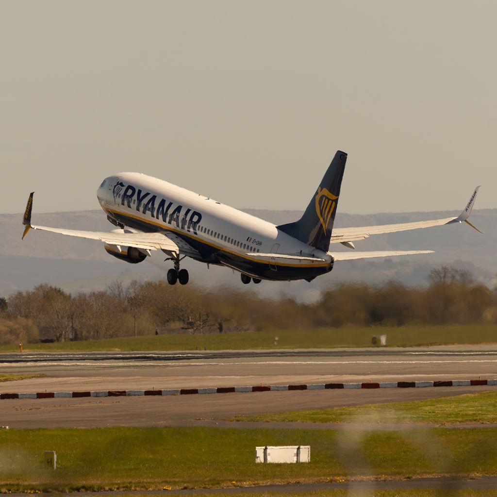 EI-DHH: Ryanair  Boeing 737-8AS
