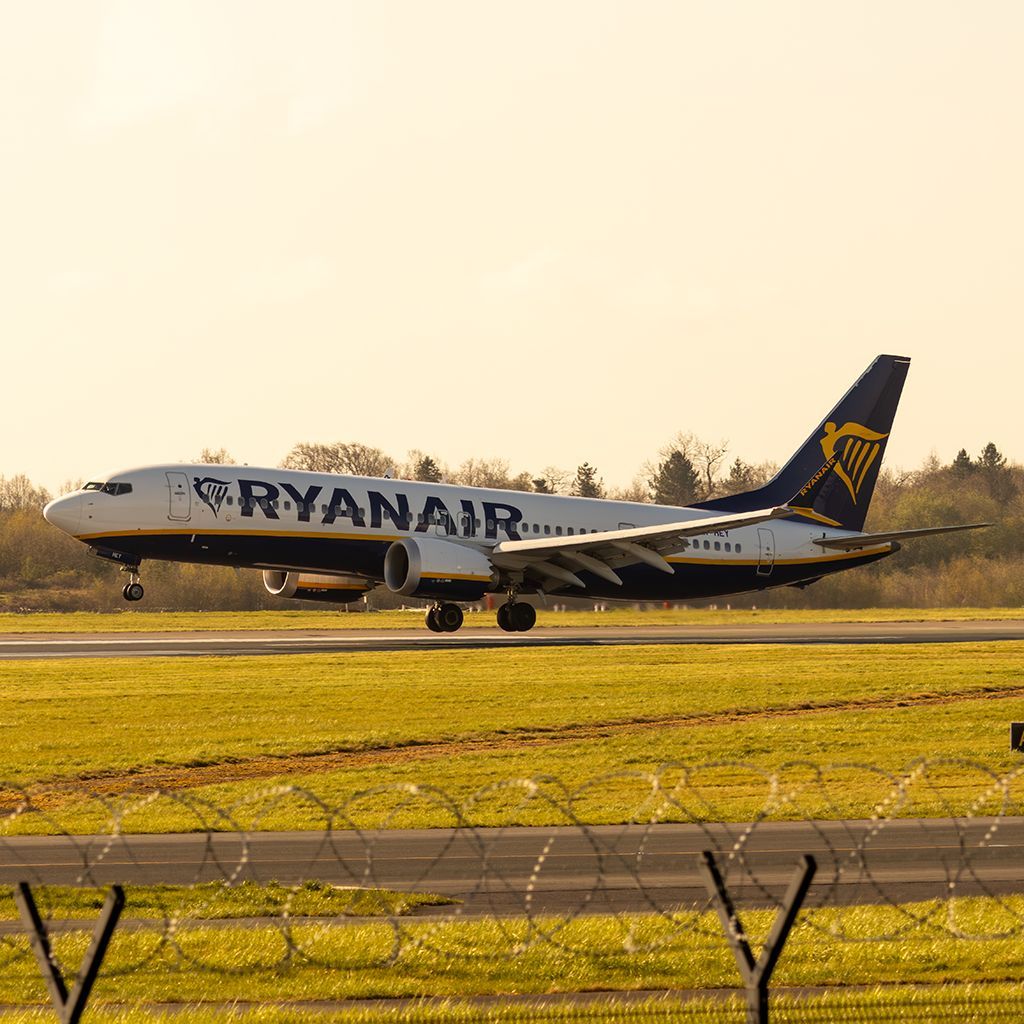 EI-HEY: Ryanair  Boeing 737 MAX 8-200