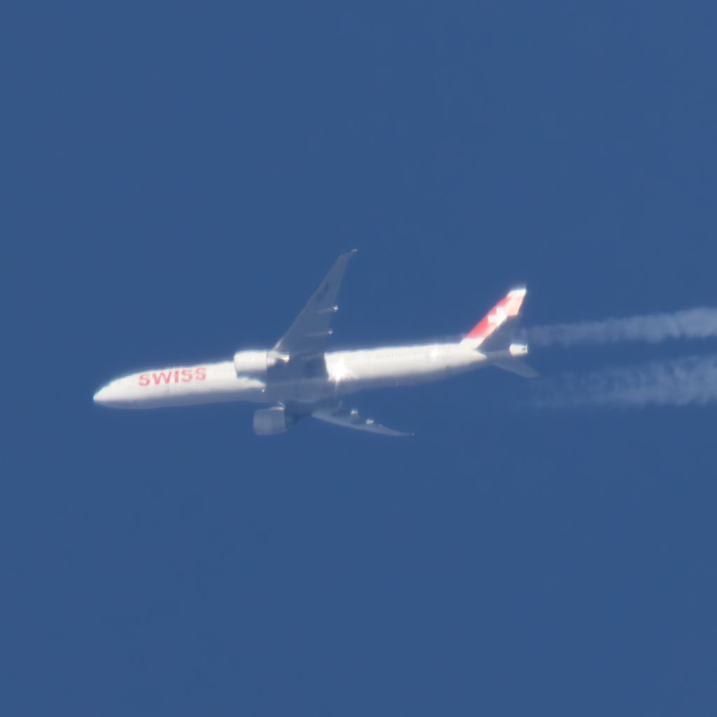 HB-JNC: Swiss  Boeing 777-3DE(ER)